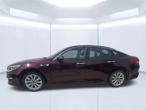 Used 2018 Kia Optima LX w/ 17" Alloy Wheels Package FWD image 34
