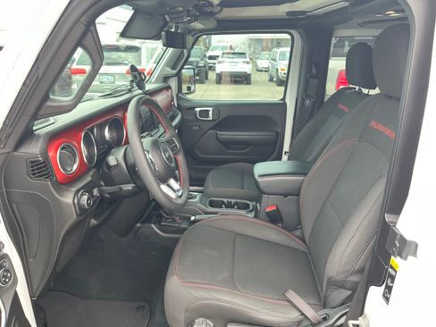 Used 2023 Jeep Wrangler Rubicon w/ LED Lighting Group AWD/4WD image 13