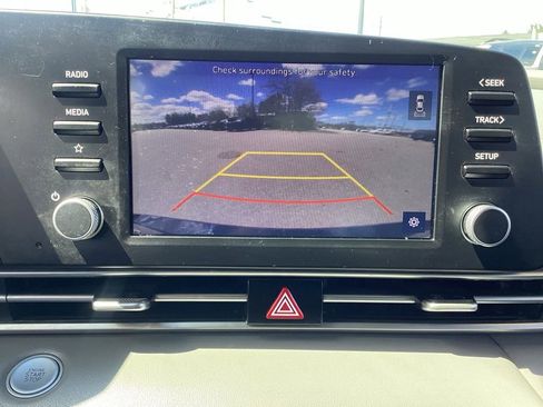 Used 2023 Hyundai Elantra SEL FWD image 21