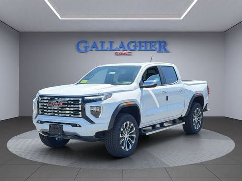 New 2026 GMC Canyon Denali AWD/4WD image 10