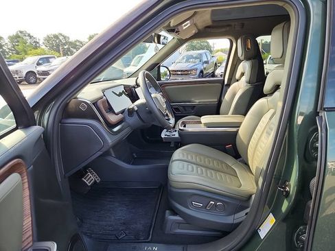 Used 2023 Rivian R1S Launch Edition AWD/4WD image 14