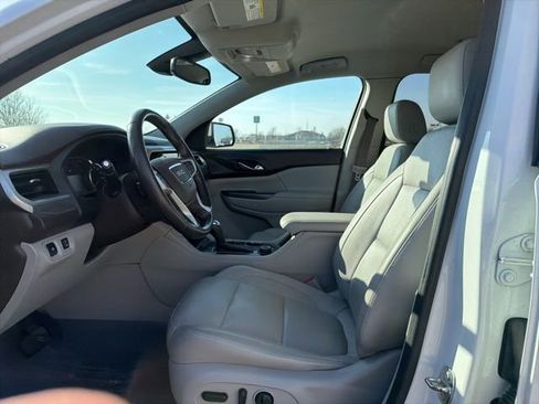 Used 2017 GMC Acadia SLT image 5