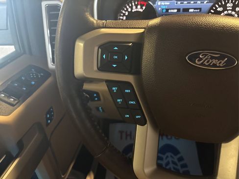 Used 2019 Ford F150 Lariat w/ Equipment Group 502A Luxury AWD/4WD image 34