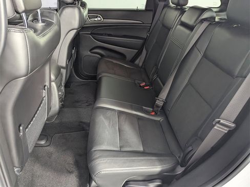 Used 2021 Jeep Grand Cherokee Laredo X image 27