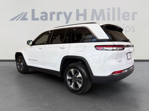 Used 2024 Jeep Grand Cherokee Limited 4xe AWD/4WD image 3