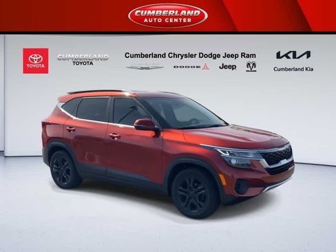 Used 2023 Kia Seltos S image 2