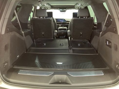 Used 2023 Cadillac Escalade Premium Luxury Platinum image 26
