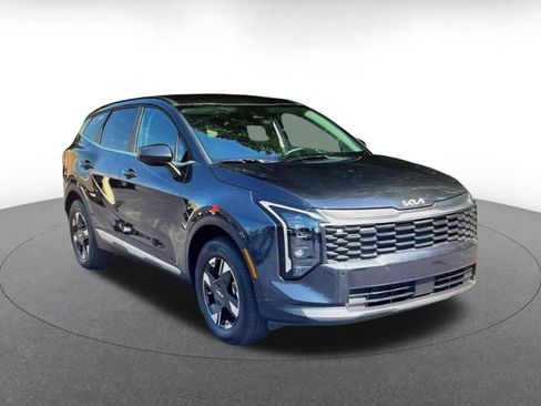 Used 2026 Kia Sportage LX AWD/4WD image 2