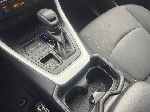 Used 2021 Toyota RAV4 XLE w/ XLE Grade Weather Package image 27