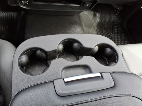 Used 2024 RAM 5500 Tradesman AWD/4WD image 17