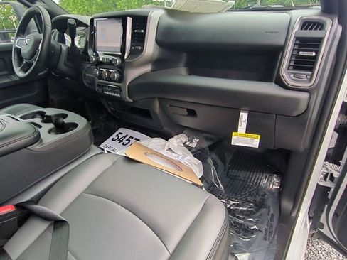 New 2026 RAM 4500 Tradesman w/ Chrome Appearance Group AWD/4WD image 32