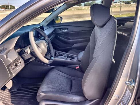 Used 2024 Honda Accord EX image 11