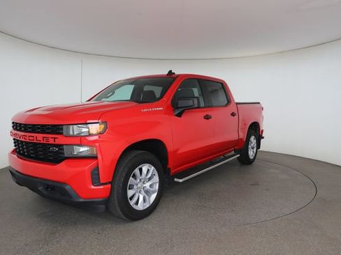 Used 2021 Chevrolet Silverado 1500 Custom w/ LPO, Dark Essentials Package image 2