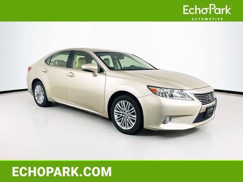 Used 2013 Lexus ES 350 w/ Luxury Pkg FWD image 1