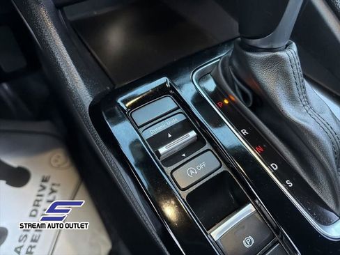 Used 2024 Acura Integra image 32