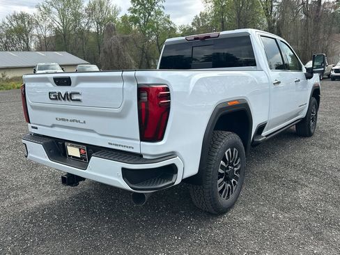New 2026 GMC Sierra 2500 Denali Ultimate image 6
