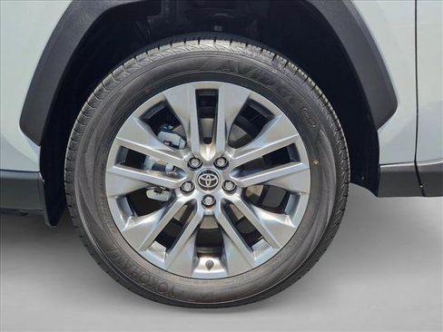 Used 2025 Toyota RAV4 XLE Premium w/ Weather Package AWD/4WD image 22
