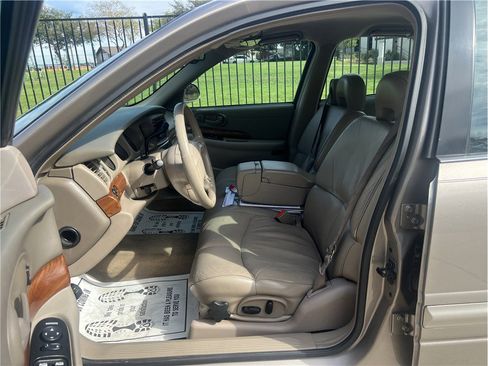 Used 2000 Buick Le Sabre Custom w/ Prestige Opt Pkg FWD image 11