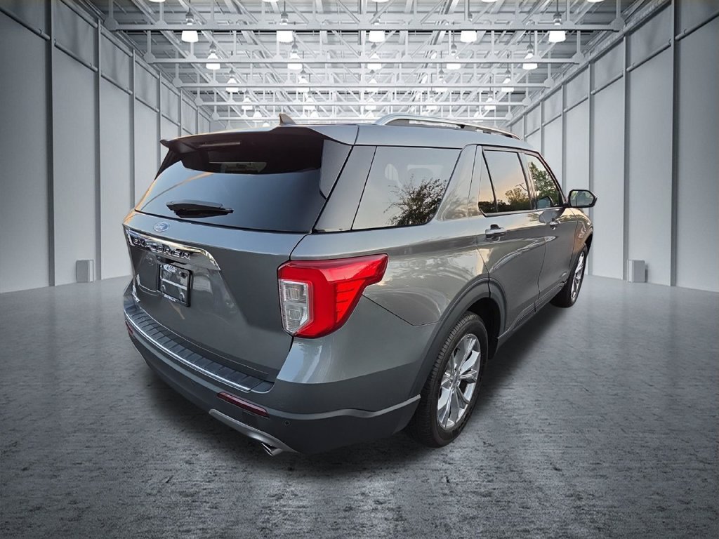 Used 2024 Ford Explorer Limited RWD image 8