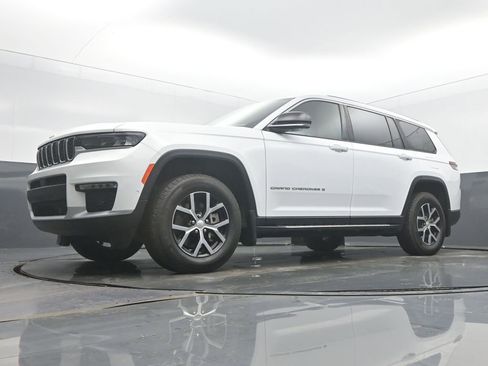 Used 2024 Jeep Grand Cherokee L Limited w/ Luxury Tech Group II image 52