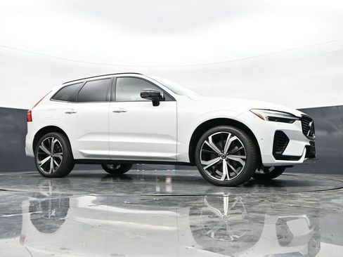 Used 2024 Volvo XC60 T8 Ultimate w/ Climate Package AWD/4WD image 37