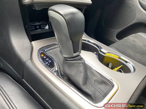 Used 2018 Jeep Grand Cherokee Altitude AWD/4WD image 12