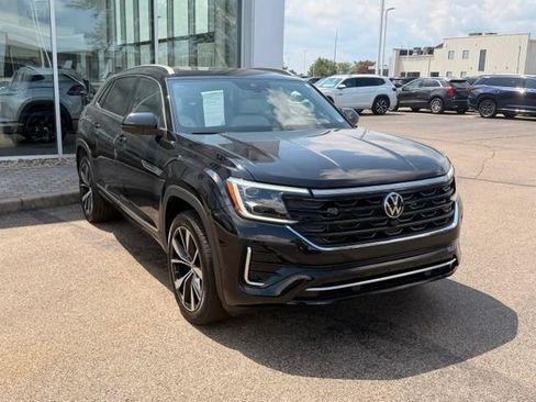 Certified 2024 Volkswagen Atlas Cross Sport SEL Premium R-Line AWD/4WD image 8