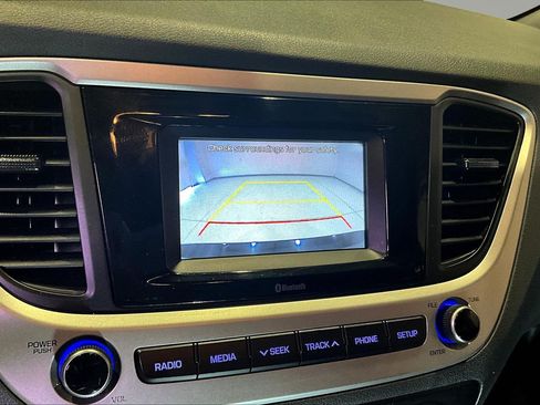Used 2020 Hyundai Accent SE FWD image 14