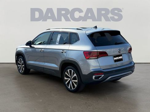 Used 2024 Volkswagen Taos SE image 5
