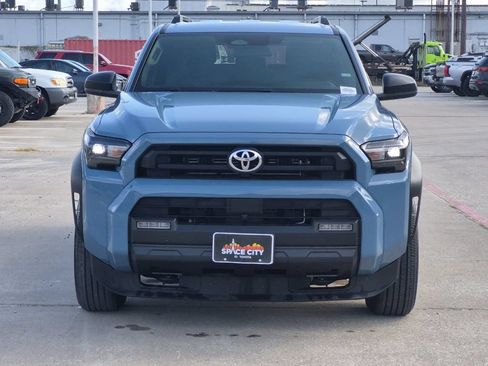 Certified 2026 Toyota 4Runner SR5 AWD/4WD image 9