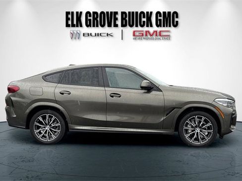 Used 2022 BMW X6 xDrive40i w/ M Sport Package image 3