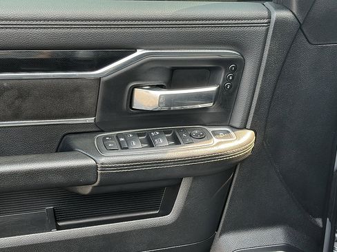Used 2022 RAM 2500 Laramie AWD/4WD image 22