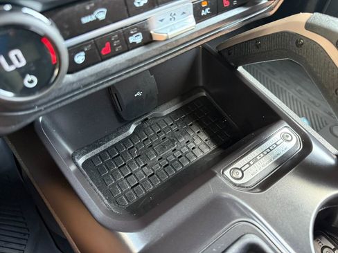 Used 2024 Ford Bronco Outer Banks AWD/4WD image 42
