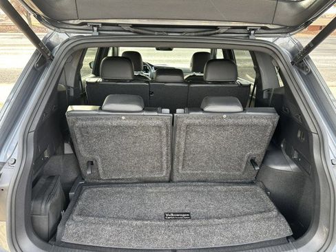 Used 2022 Volkswagen Tiguan SE R-Line image 15