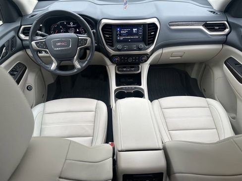 Used 2022 GMC Acadia Denali w/ Denali Technology Package FWD image 24