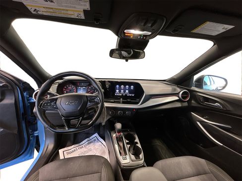 Used 2024 Chevrolet Trax RS w/ Sunroof Package image 21