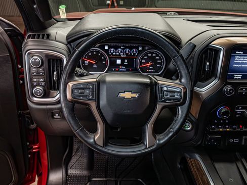 Used 2020 Chevrolet Silverado 1500 High Country w/ Technology Package image 18