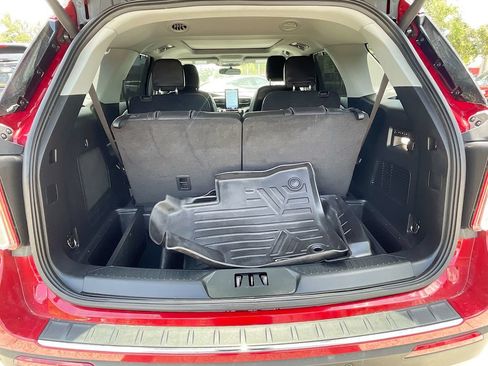 Used 2023 Ford Explorer Limited w/ Limited Technology Package RWD image 29