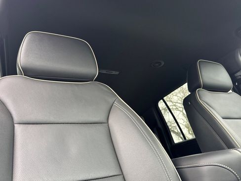 Certified 2024 Chevrolet Suburban Premier image 19