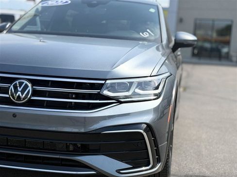 Used 2022 Volkswagen Tiguan SEL R-Line AWD/4WD image 13