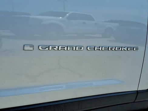 Used 2022 Jeep Grand Cherokee Limited 4xe AWD/4WD image 11
