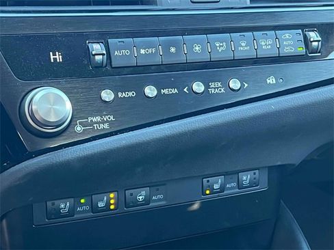 Used 2023 Lexus ES 350 w/ Premium Package image 30
