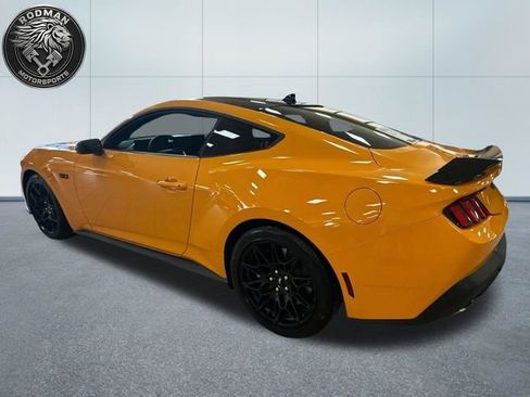 New 2026 Ford Mustang GT w/ GT Performance Package RWD image 7
