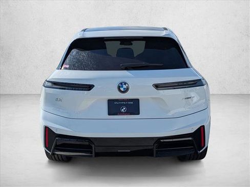 New 2026 BMW iX xDrive60 image 8