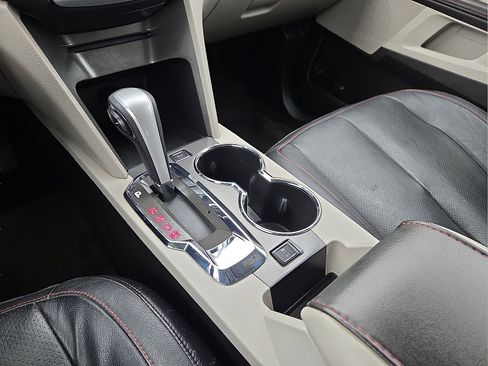 Used 2015 GMC Terrain SLE FWD image 25