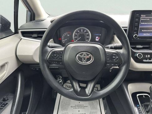Used 2022 Toyota Corolla LE FWD image 23