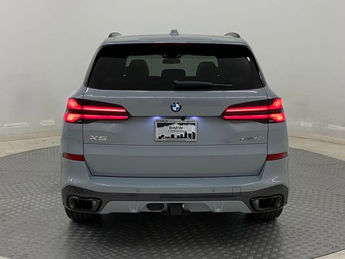 New 2026 BMW X5 xDrive40i w/ M Sport Package image 9