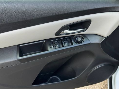 Used 2012 Chevrolet Cruze LS w/ Connectivity Package FWD image 12