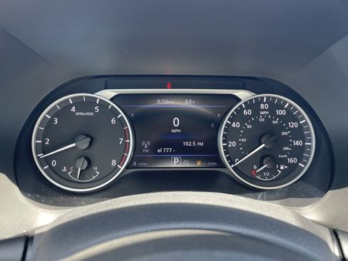 New 2025 Nissan Sentra SR image 11