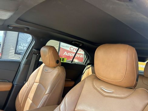 Used 2021 Cadillac XT4 Premium Luxury w/ Sun And Sound Package AWD/4WD image 18